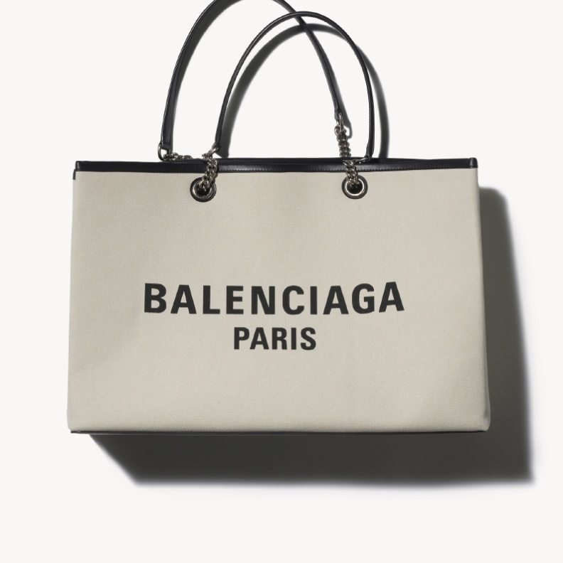 مجموعة بالنسياغا لموسم خريف 23