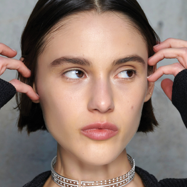 عطور  جديدة بنفحات ساحرة تليق بأيامك المشرقة في الربيع