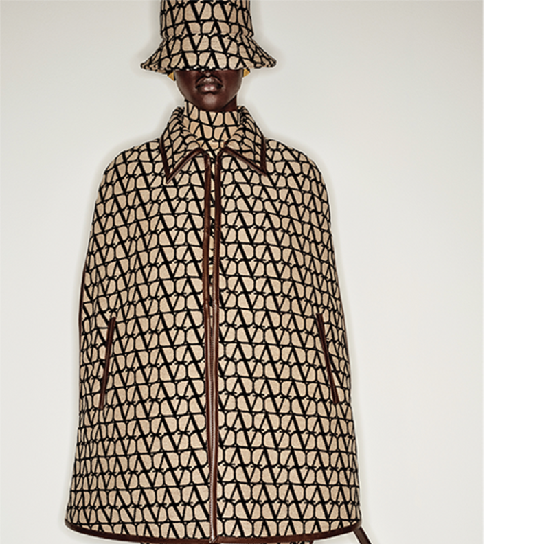 شعارات العلامات التجارية تخلق هويتها