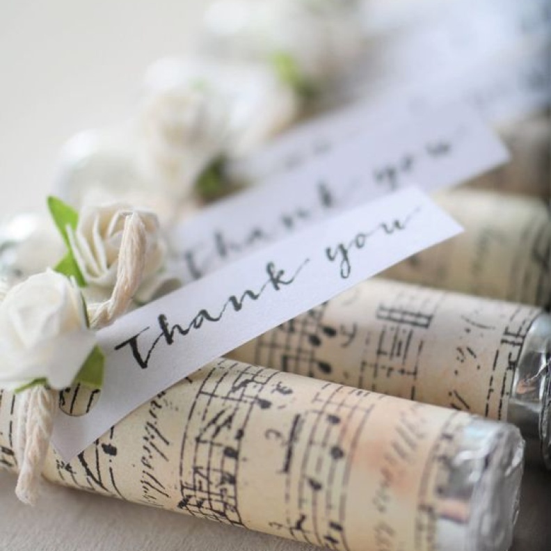 أفكار رائعة ومميزة لديكور حفل الزفاف لعشاق الموسيقى