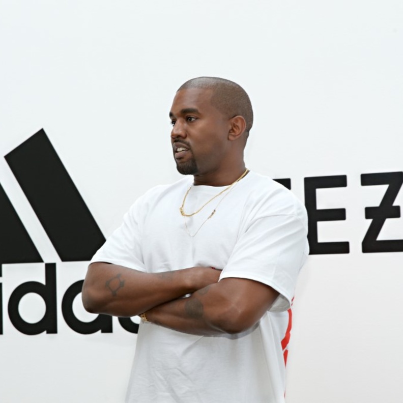 مغني الراب المعروف باسم كاني ويست