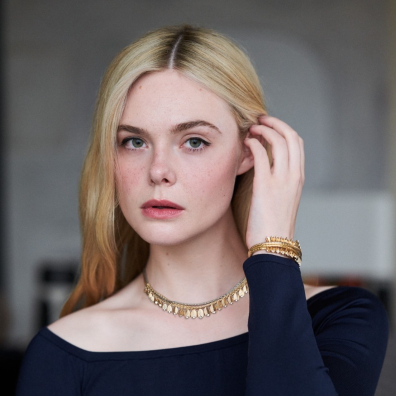 الممثلة الأمريكية Elle Fanning