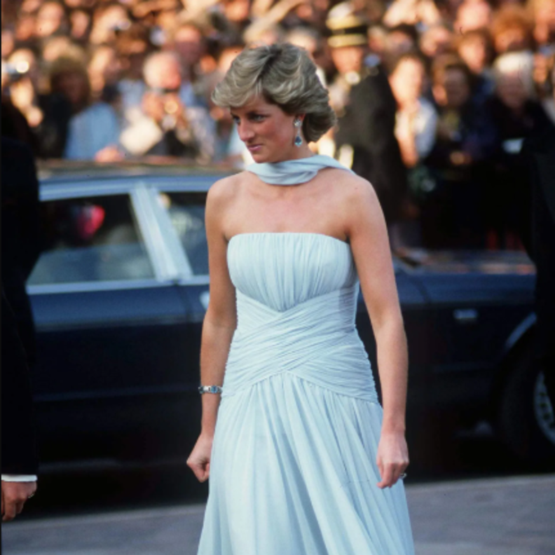 توقيع الأميرة ديانا الخاص في مهرجان كان يعود إلى السجادة الحمراء