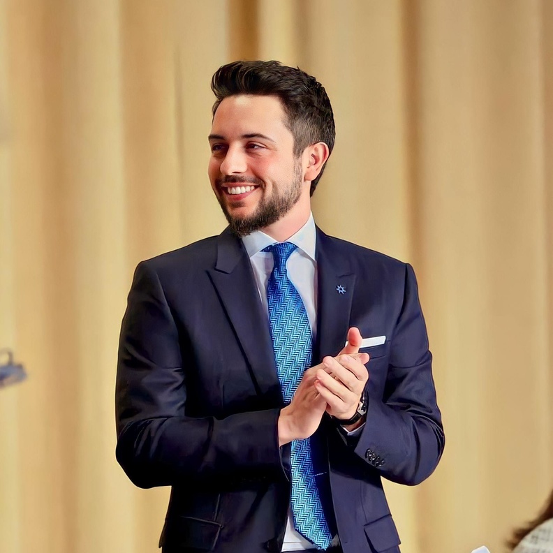 الأمير حسين خلال لقاءات في الولايات المتحدة انستقرام@alhusseinjo - Copy