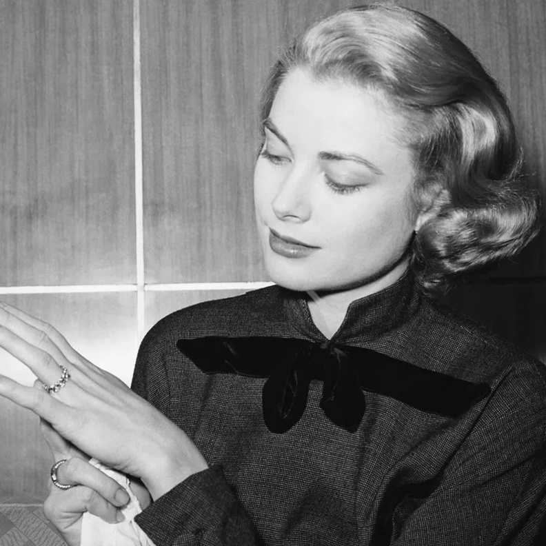 خاتم خطبة جريس كيلي Grace Kelly - 38.8 مليون دولار 