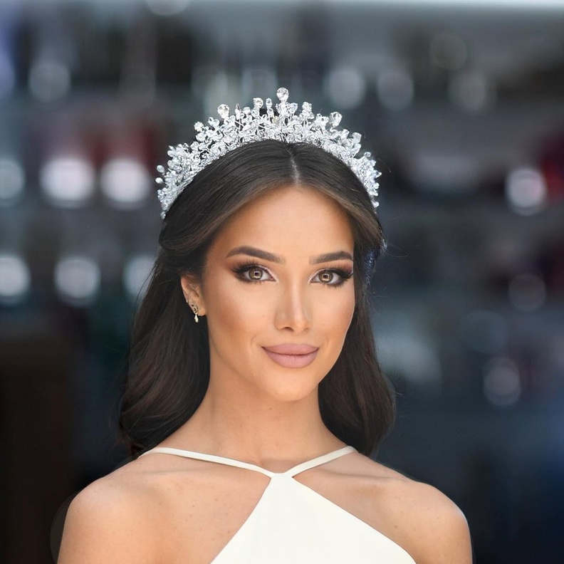  ما هي التسريحة التي يمكن أن تعتمدها رجوة آل سيف يوم زفافها؟