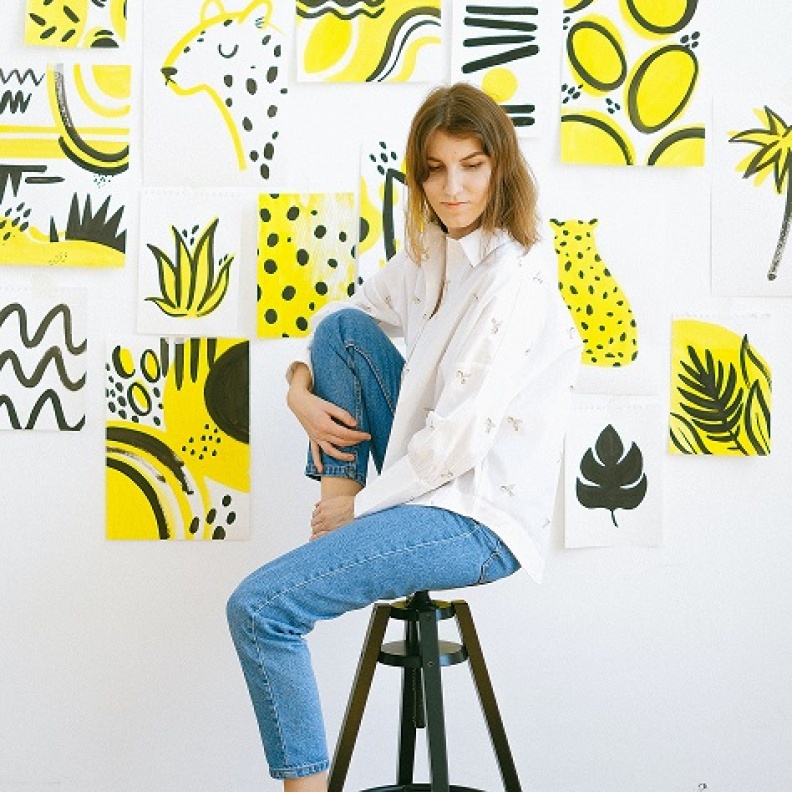 9 عادات تساعدكِ في المحادثات الصغيرة وتجذب الآخرين اليكِ