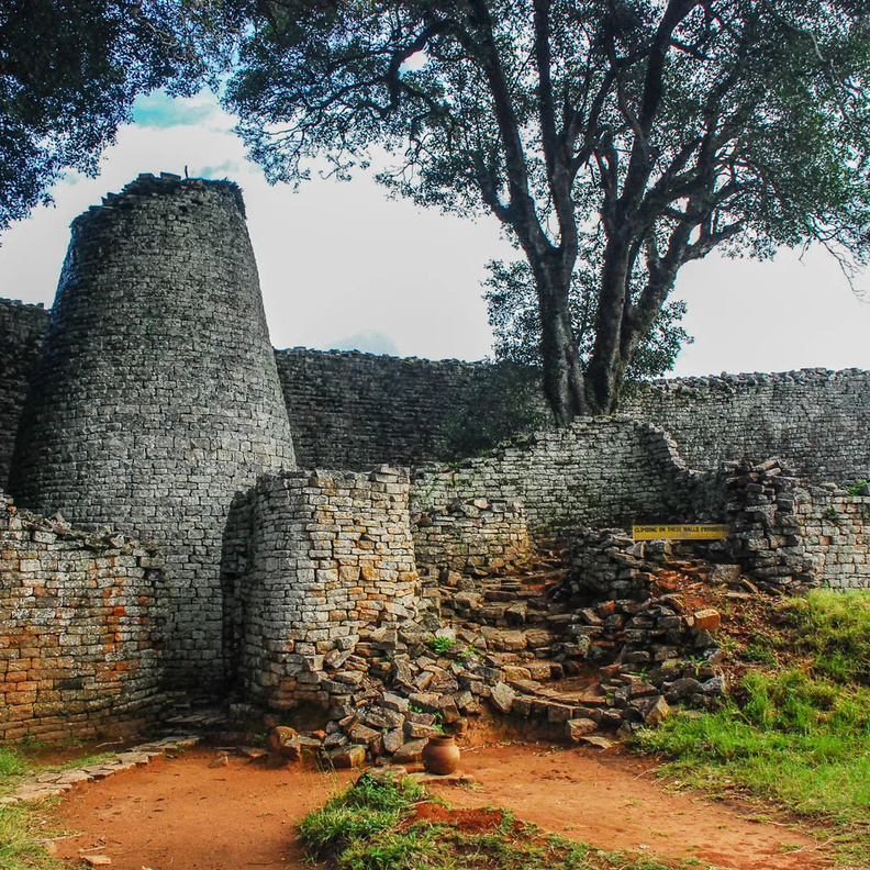 أسوار زيمبابوي العظمى Great Zimbabwe Walls
