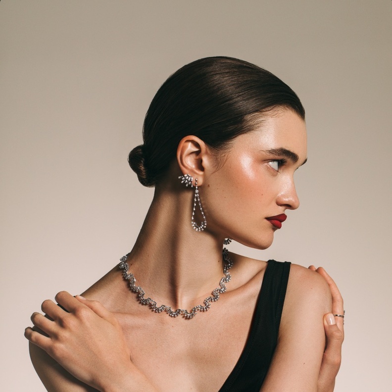 أمواج للمجوهرات الفاخرة