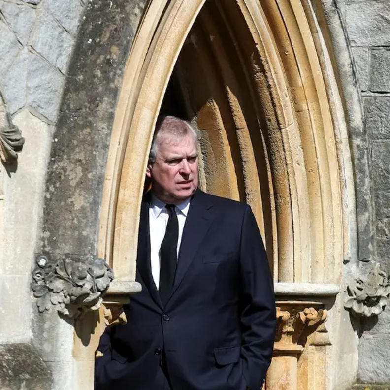 الأمير أندرو لا يخطط لمغادرة المنزل الملكي في وندسور