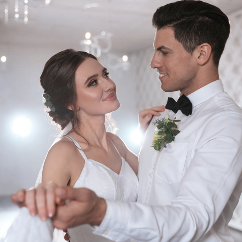 الرقصة الأولى يجب أن تعكس رومانسية الزوجين