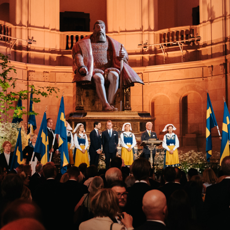 العائلة المالكة السويدية تبدأ احتفالاتها باليوم الوطني السويدي