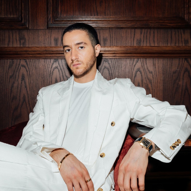 نجوم عالميين وعرب يتألقون بمجوهرات من Cartier على السجادة الحمراء