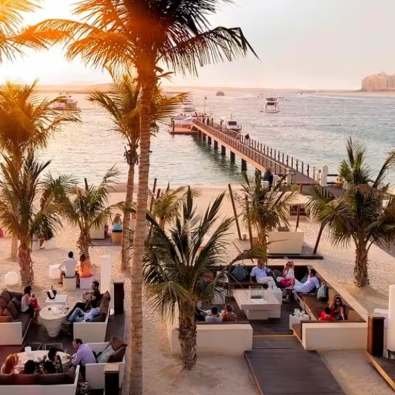 أفضل 13 مطعم شاطئي يمكنكم زيارتها في دبي