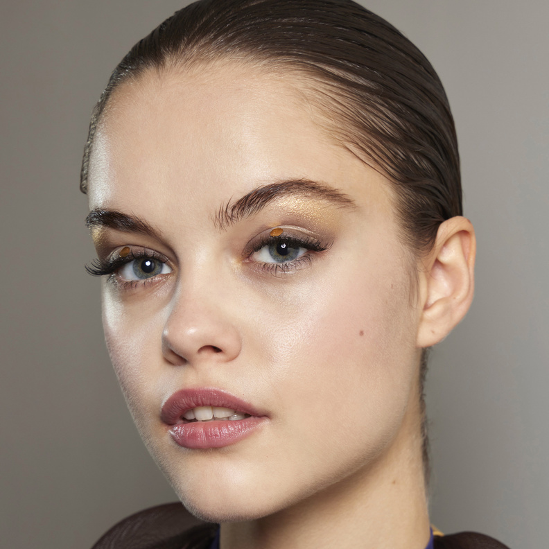 مكياج سهرة بتدرجات الألوان المدموجة