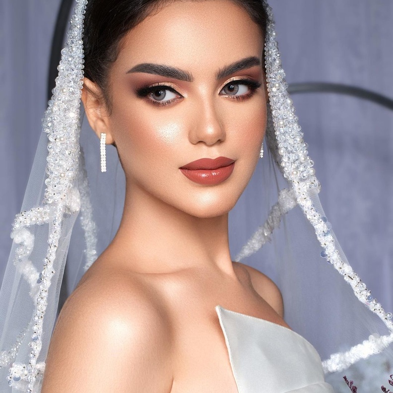 مكياج عرايس من الميك أب أرتست منال أحمد