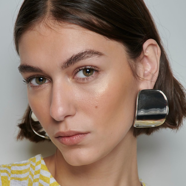  ألوان أحمر الخدود البرونزية اللماعة بشكل جانبي من دار Missoni