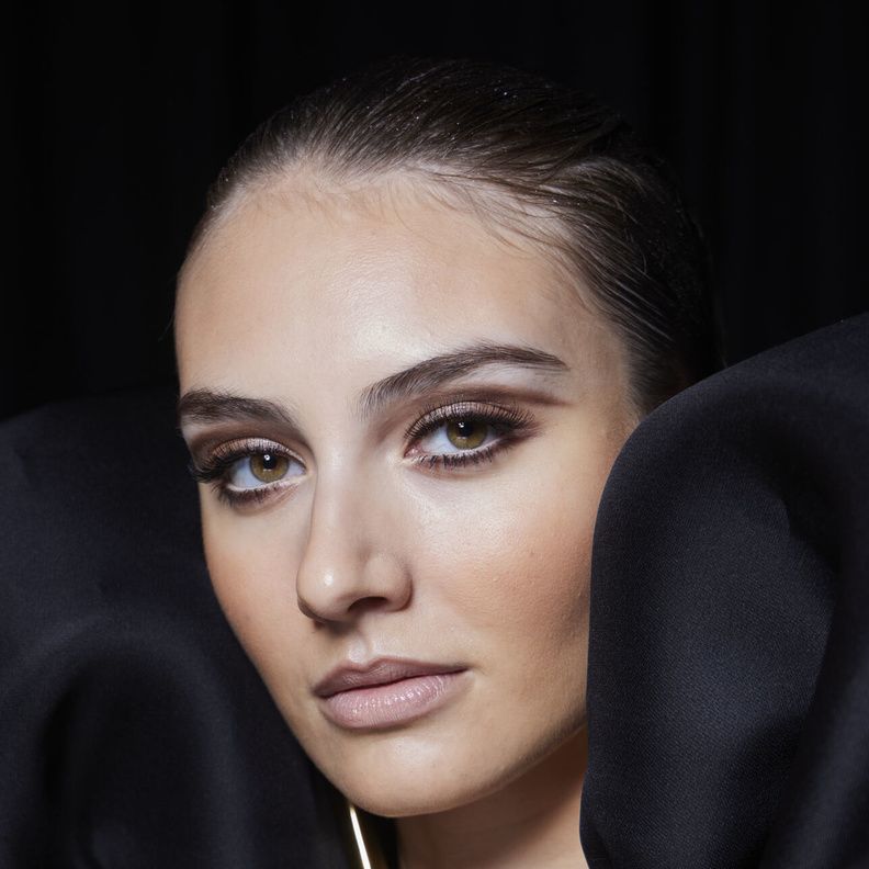 6 طرق لتطبيق مكياج سموكي بني لإبراز جمالك في عيد الأضحى ‏2023