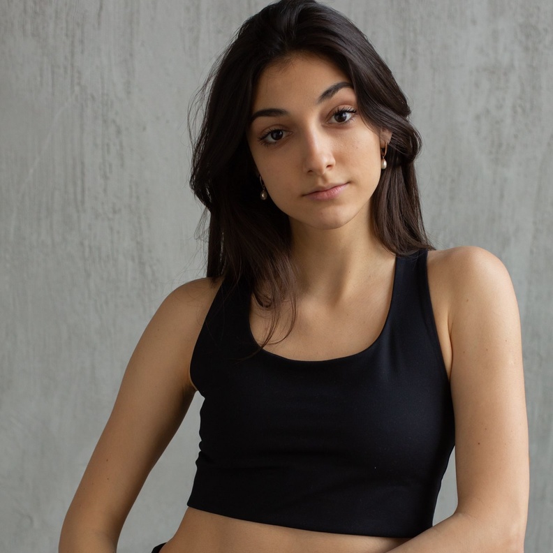 علاجات تجميلية لتبييض الركب والأكواع