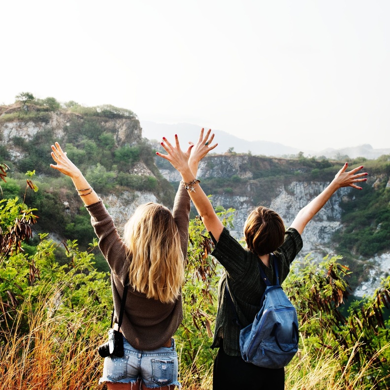 10 طرق تساعد في تعزيز الثقة بالنفس أثناء السفر