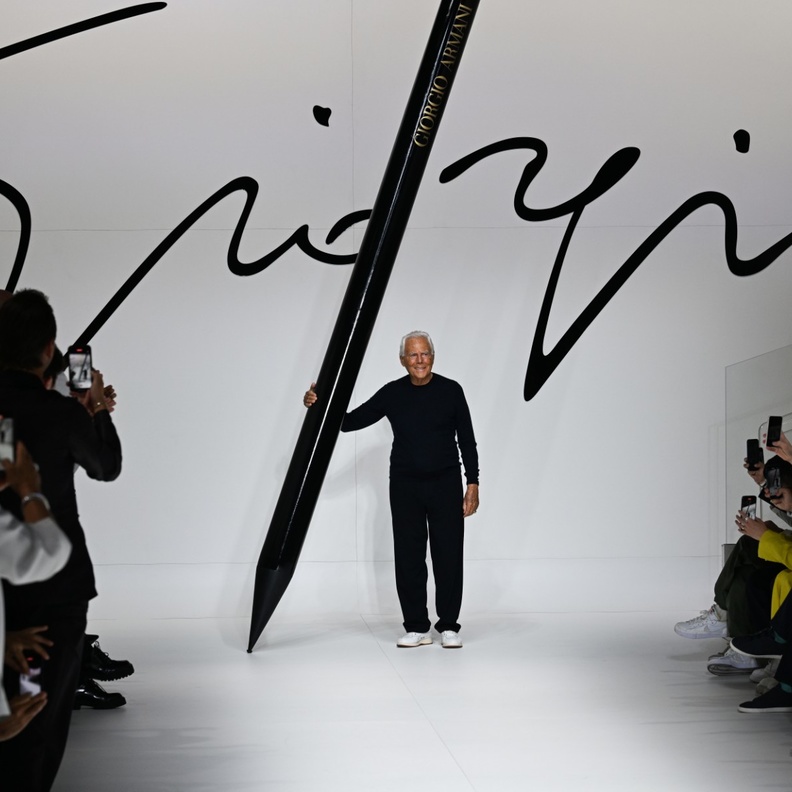 الأسطورة الإيطالية Georgio Armani