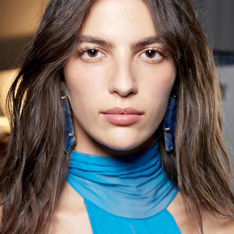 جمالك الصيفي متوهجاً مع قائمة مستحضرات احترافية