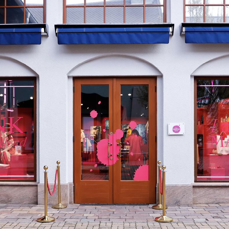 مجموعة   THE BICESTER COLLECTION