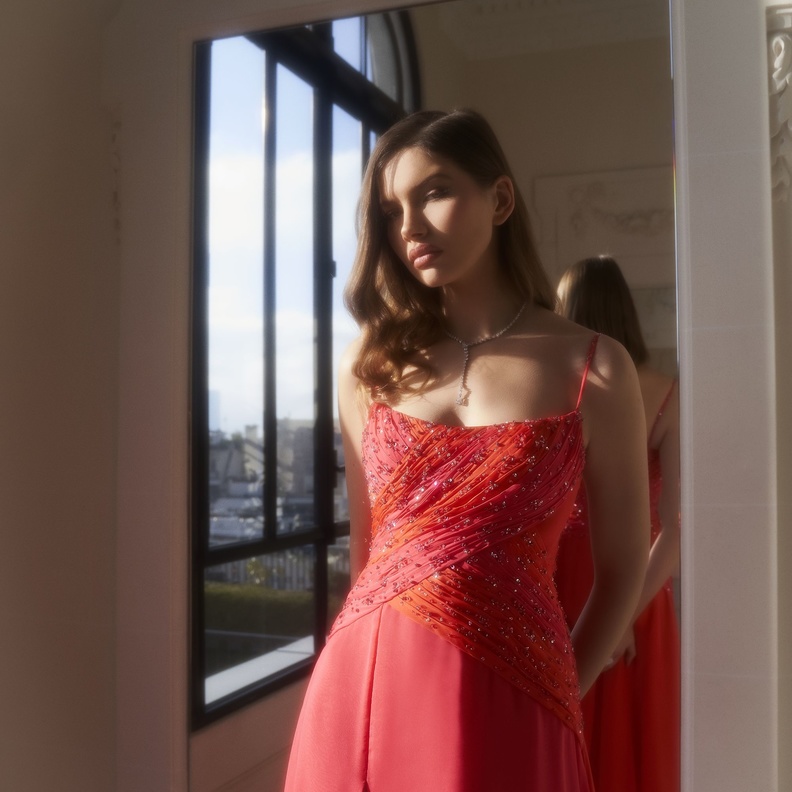 أحلام ووعد العقيلي لـ"هي": فساتيننا قطع فنية تلهم مرتدياتها