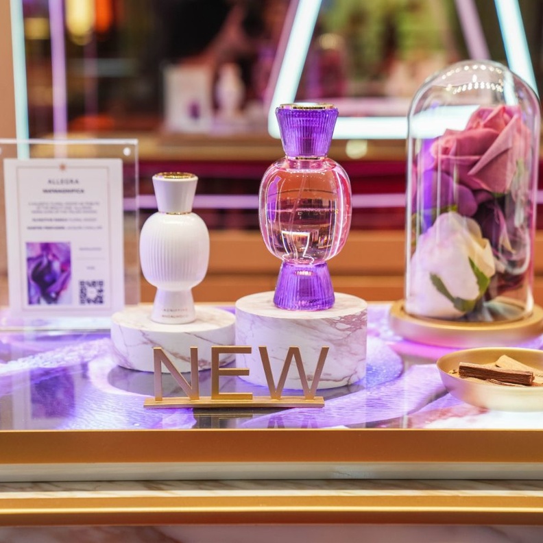 تمتعوا بتجربة ابتكار عطور خاصة مع افتتاح مقهى بولغري أليغرا في دبي مول ..إليكم التفاصيل