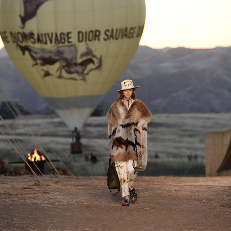 A FASHION ESCAPE... مجموعات "ريزورت" الهروب من المؤقت من خلال الفصول