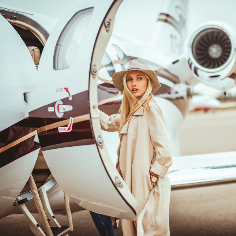 إطلالتك المناسبة لأسلوب سفرك 