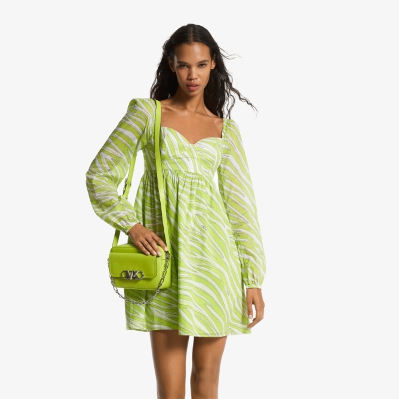 الحملة الإعلانية لتشكيلة MICHAEL MICHAEL KORS و MICHAEL KORS MENS  لموسم صيف 2023