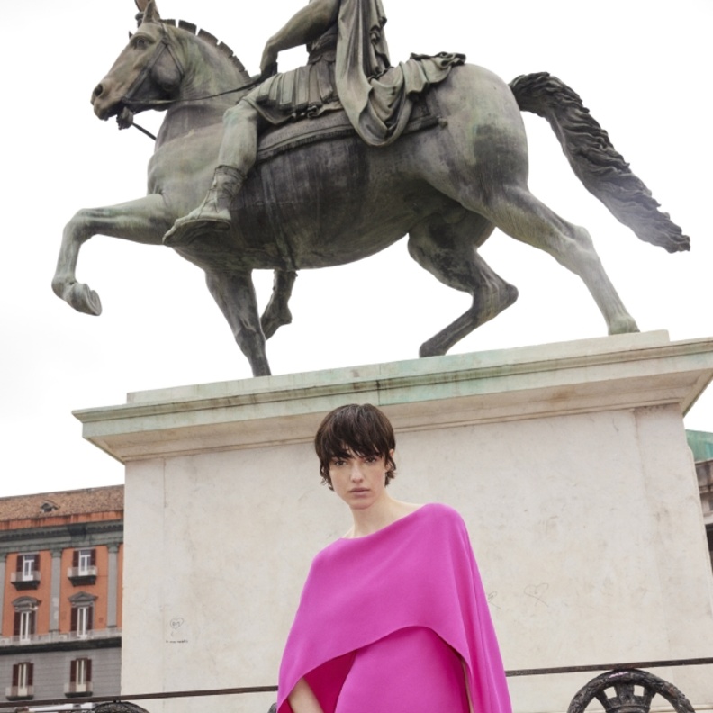 الإطلاق الحصري من MYTHERESA لمجموعة الصيف من VALENTINO