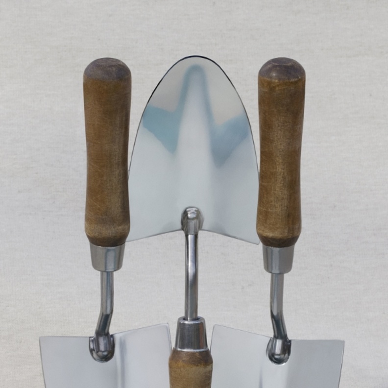 عطورات LOEWE تبدأ حملة HOME SCENTS 2023 بالتعاون مع CHARLIE MCCORMICK