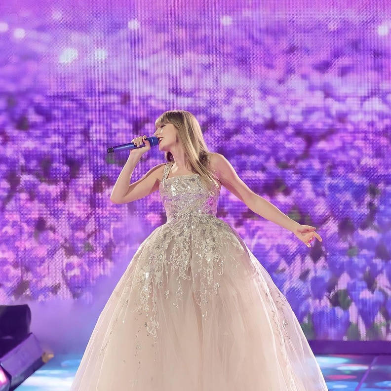 تايلور سويفت 