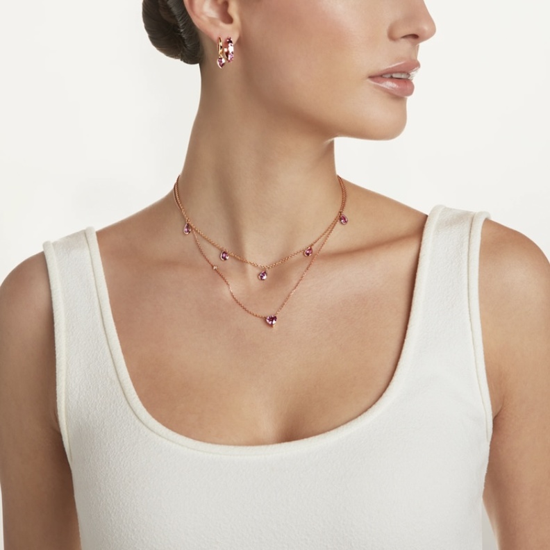 6 تصاميم سلاسل أحجار كريمة ستضفي لمسة عصرية على مظهرك