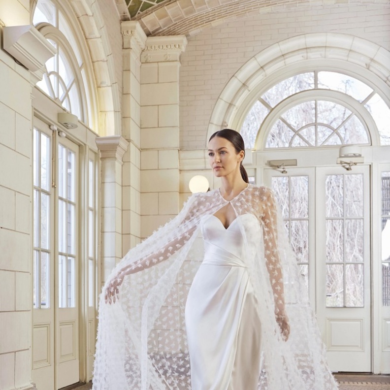 فساتين زفاف مع كاب@sarehnouri