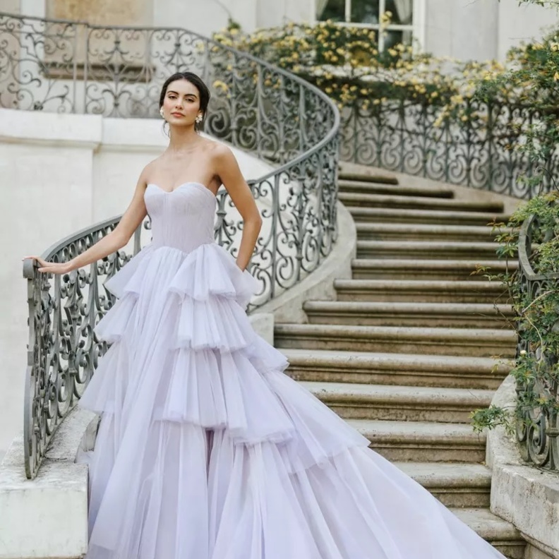 موديلات فساتين زفاف باستيل لإطلالة عصرية