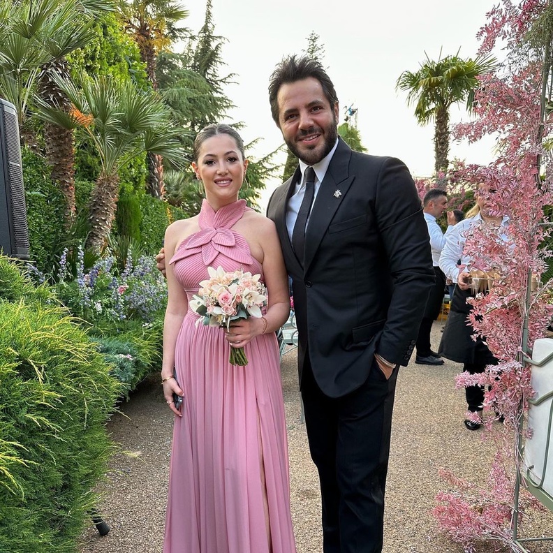 دانا الحلاني 