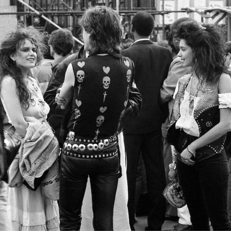 الستريت ستايل  فكرة غيرت نظرتنا إلى الموضة وعكست الثقافة والفن من خلال الأزياء