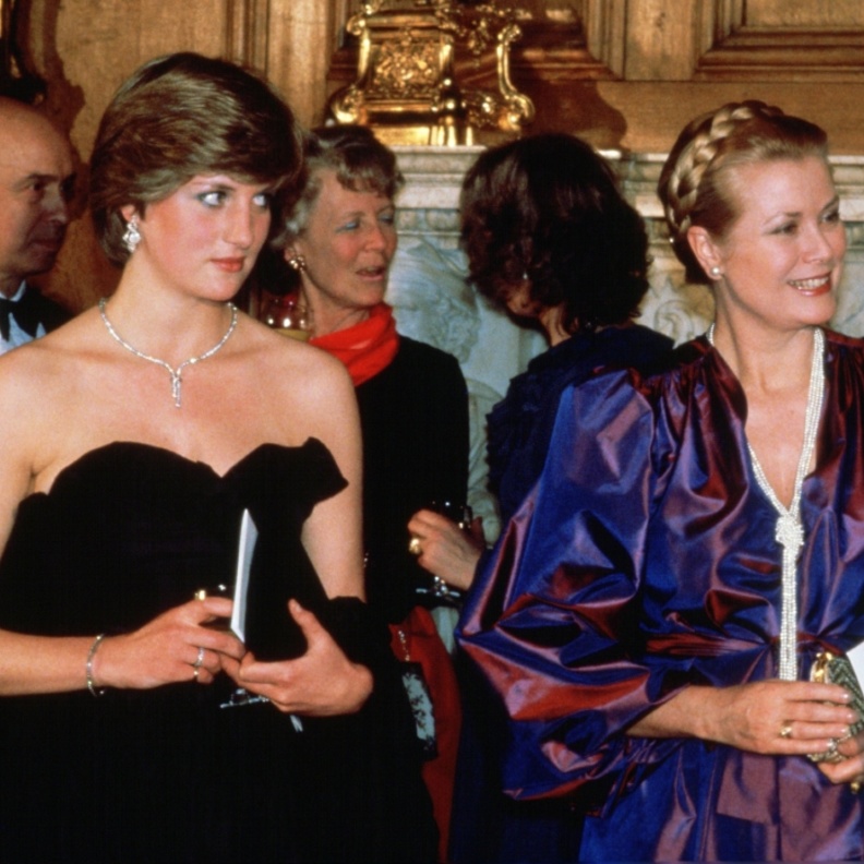 أوجه التشابه والاختلاف بين حياة الأميرة ديانا وحياة الأميرة غريس