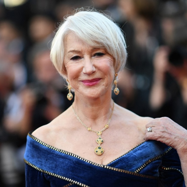 احصلي على إطلالة مجوهرات تجمع بين الفخامة والعراقة من وحي هيلين ميرين Helen Mirren