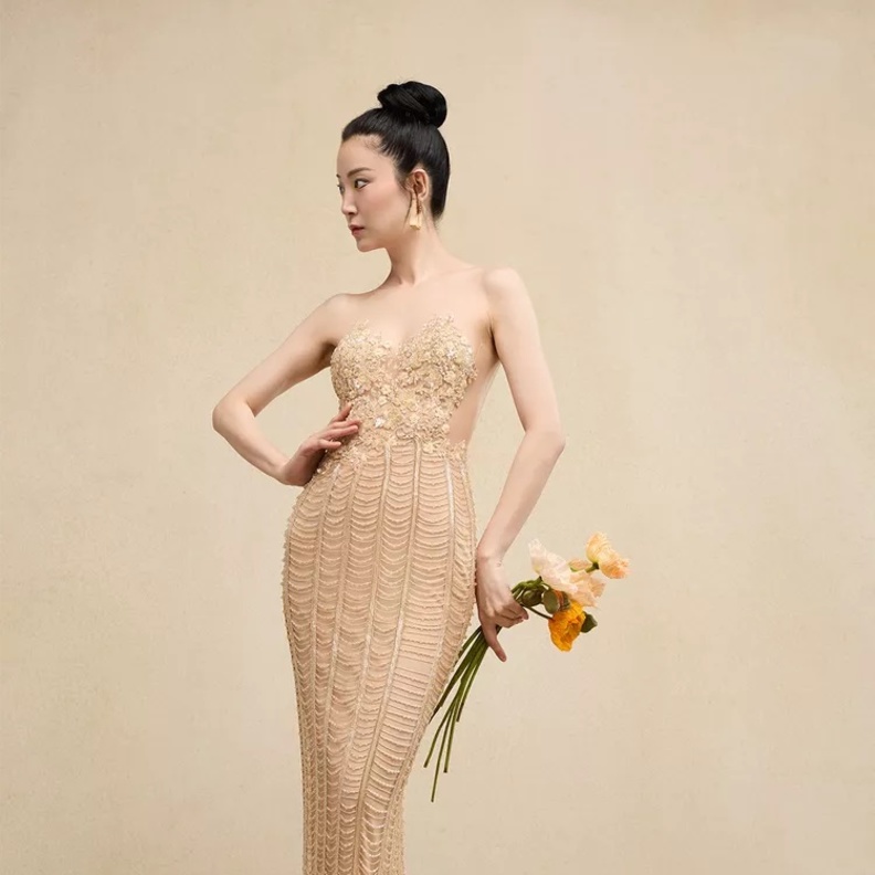 موديلات فساتين زفاف باللون الذهبي للعروس الإستثنائية