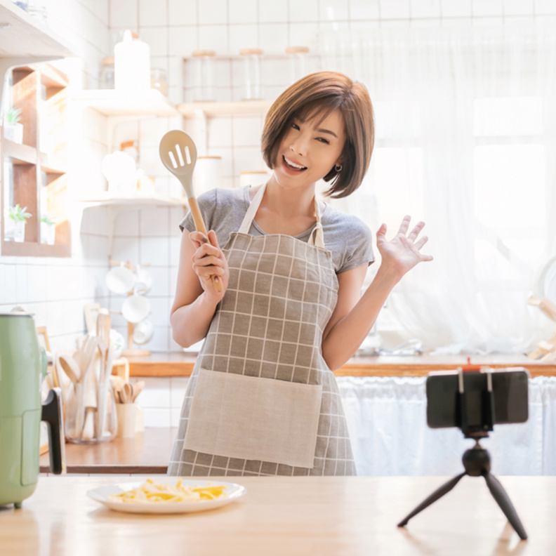 أفكار مشاريع ناشئة من المنزل: 10 أفكار بسيطة يمكنك تنفيذها