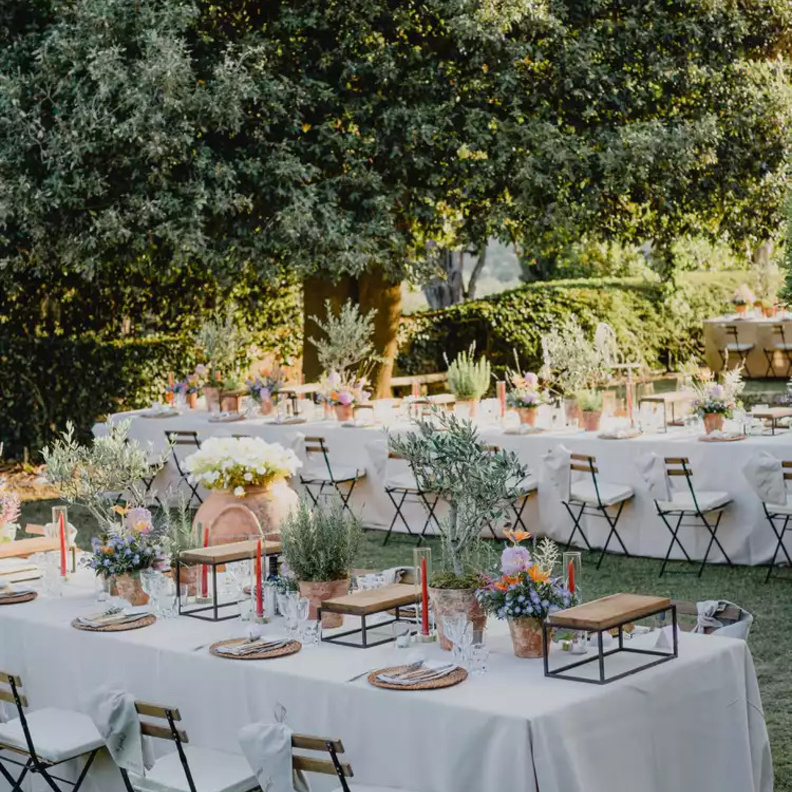 اللون الرمادي