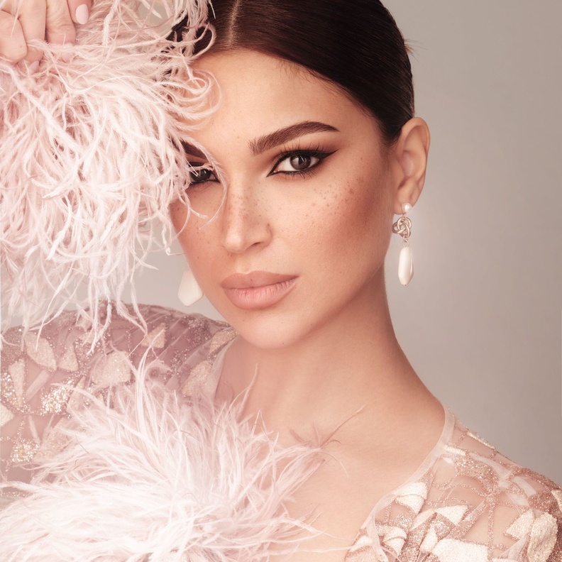 بشرة ناعمة بمكياج خبير التجميل بسام فتوح