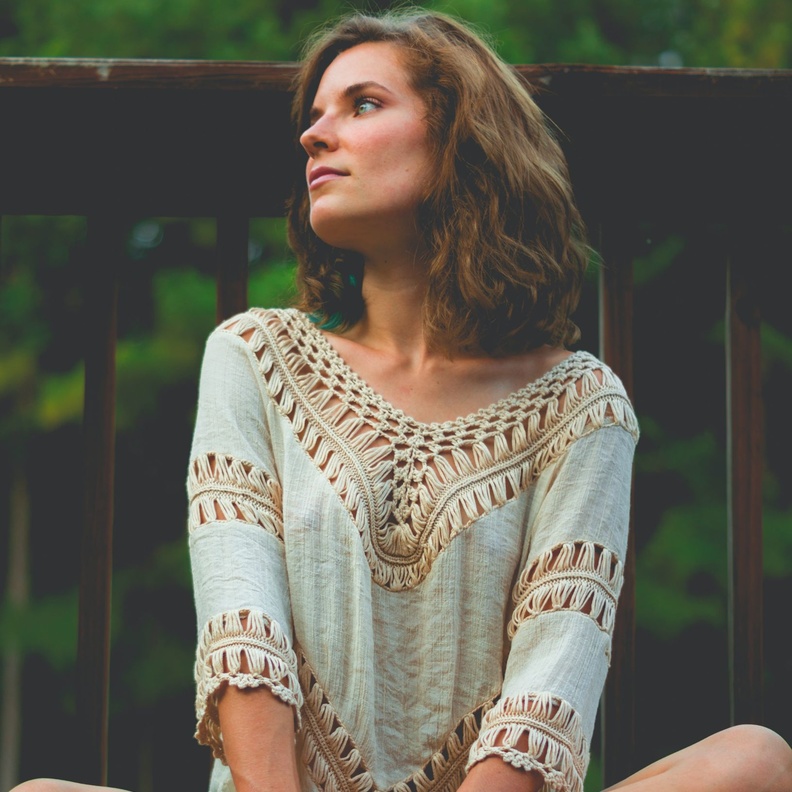 ممارسة اليوغا تكشف لكِ النور الكامن بداخلك... فكيف ذلك؟