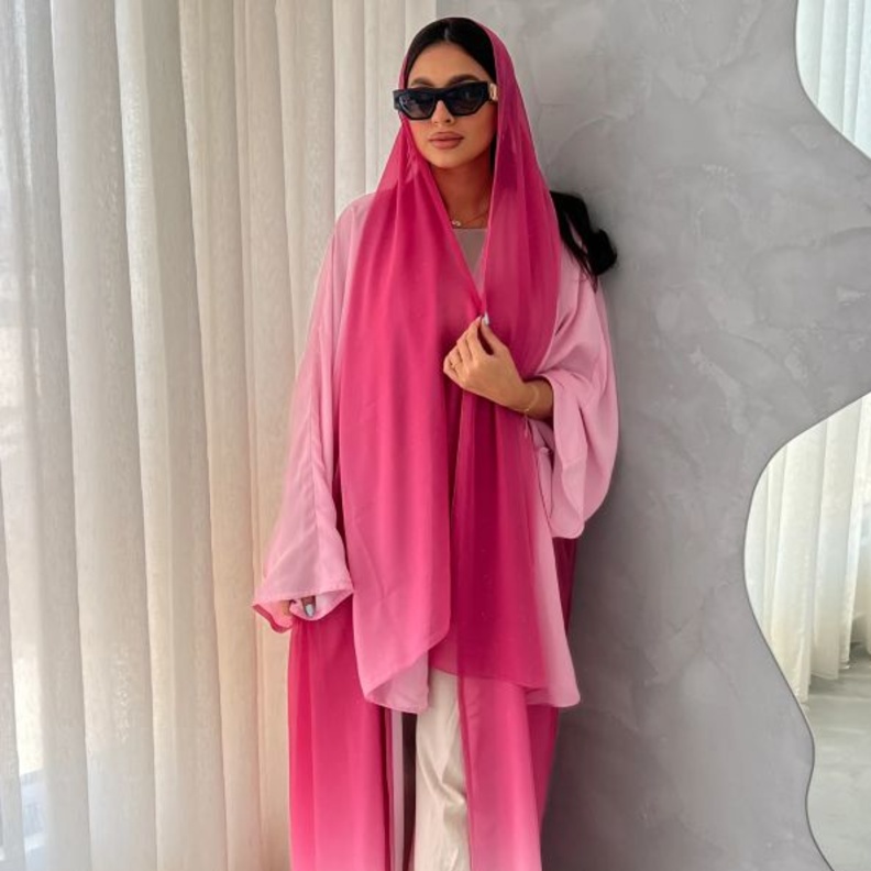 عباية اومبري وردي من Mei