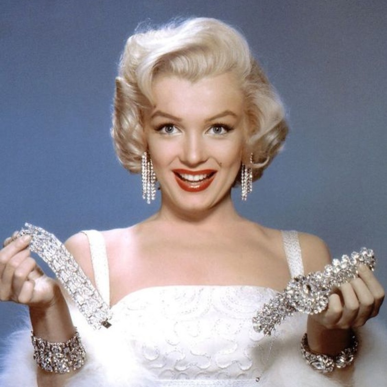 مارلين مونرو بعدسة المصوّر جون فلوريا في بداية خمسينيات القرن الماضي.