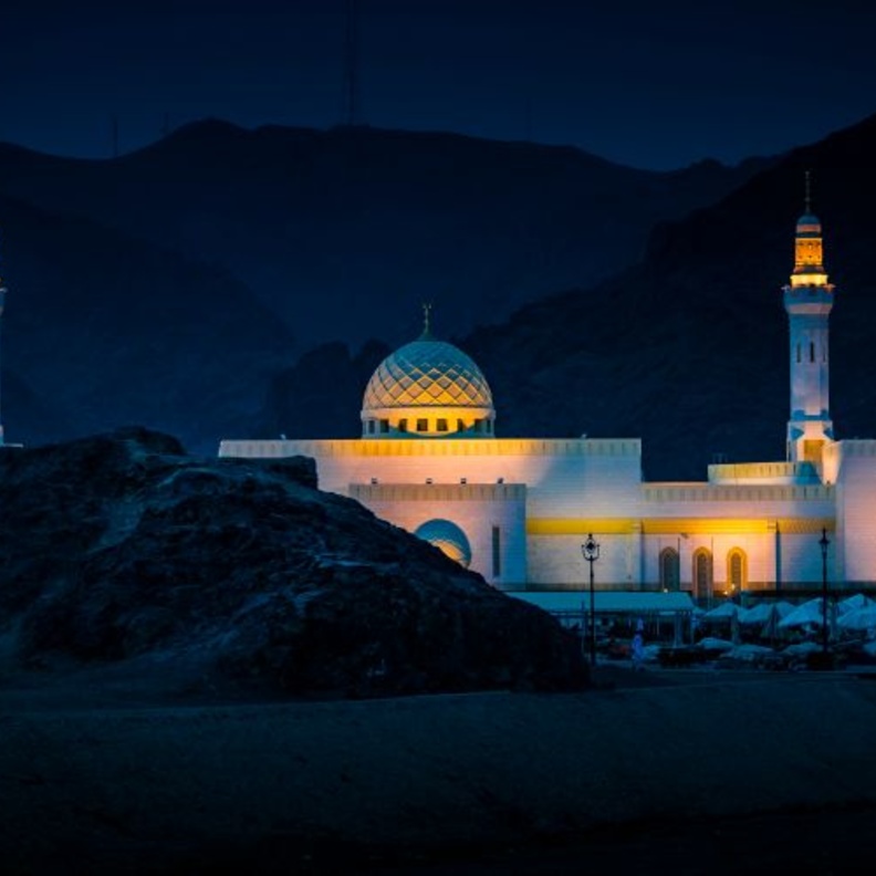 مساجد الفجيرة تحف معمارية حديثة وجذور ضاربة في التاريخ